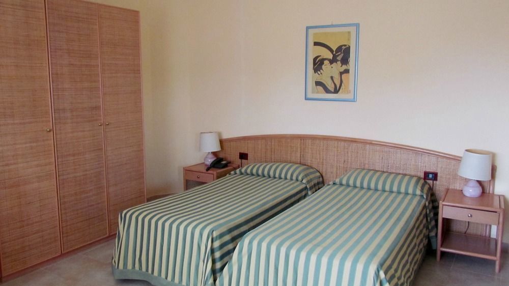 Rina Hotel อาลเกโร ภายนอก รูปภาพ